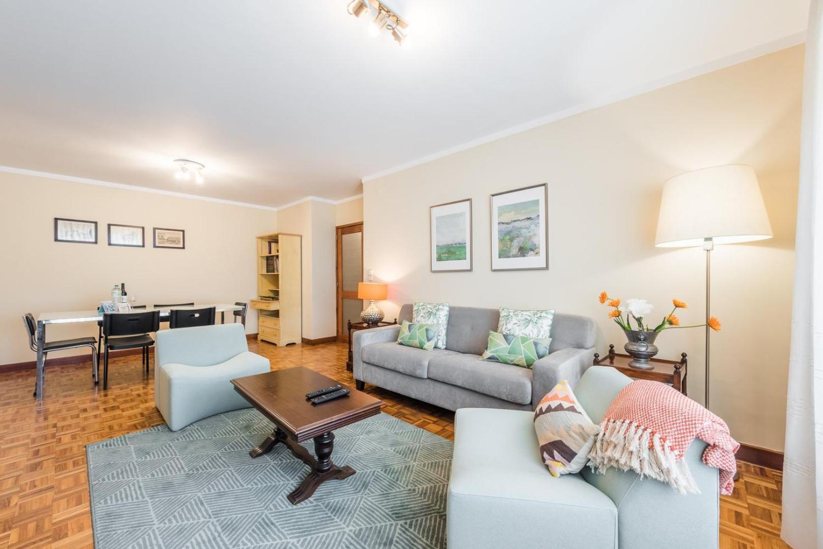 Апартаменты Guestready - Eclectic Haven In The Heart Of Порту Экстерьер фото